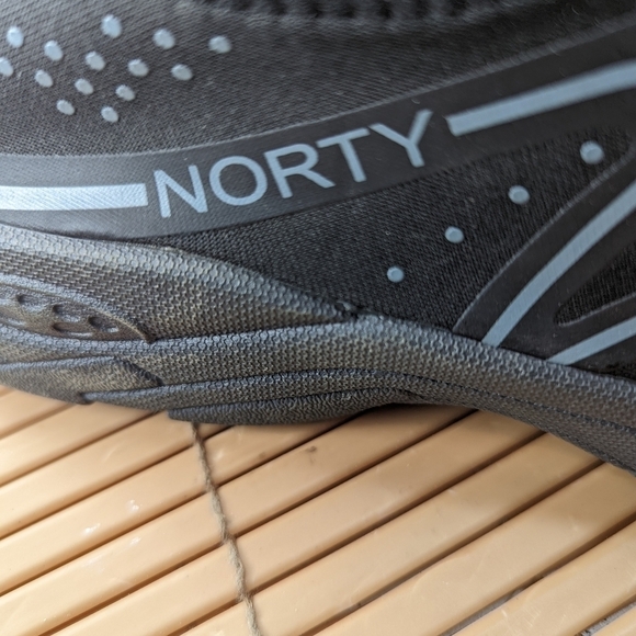 Norty unisex sz 10 water, Fisherman, beach, drainage shoes. New with tags. 310pm - Picture 9 of 13